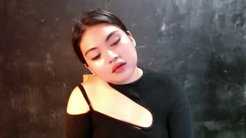 Rhean online show from 12.20.25