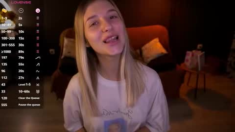 Anna online show from 10.30.25