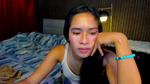 Snapshot of lovemarie19x chatting on 01.22.25 pauleen online show from 01.22.25