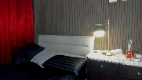 Snapshot of lovemarie19x chatting on 02.08.25 pauleen online show from 02.08.25