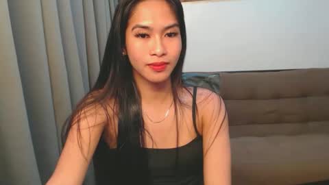 Snapshot of lovemarie19x chatting on 09.27.25 pauleen online show from 09.27.25