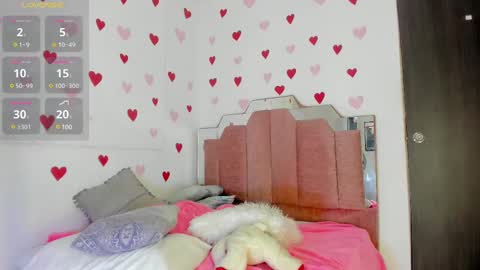 L O V E  online show from 02.19.25