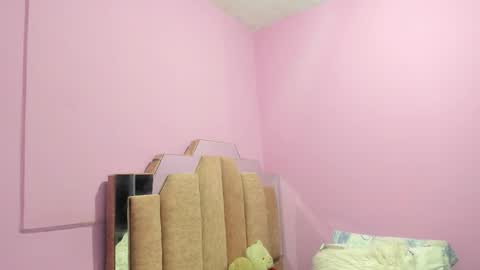 L O V E  online show from 09.09.25