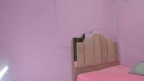 L O V E  online show from 10.03.25