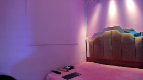 Snapshot of lovequeen02 chatting on 02.07.26 L O V E online show from 02.07.26