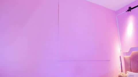 Snapshot of lovequeen02 chatting on 02.21.26 L O V E online show from 02.21.26