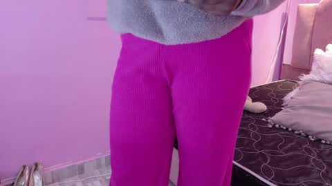 L O V E  online show from 03.29.26