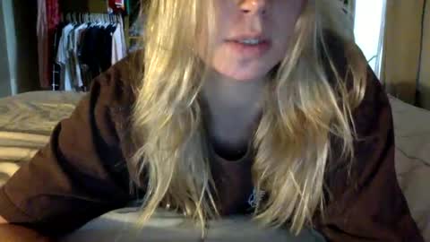 Snapshot of lovergirlsquirts chatting on 07.19.26 lovergirlsquirts online show from 07.19.26
