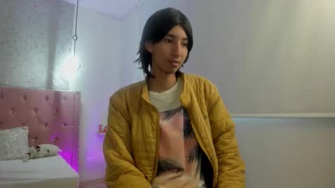 loverisu online show from 02.22.26