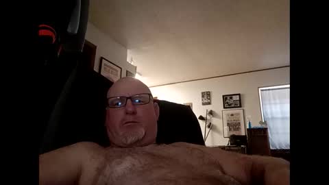 Snapshot of loverofmany chatting on 05.17.26 loverofmany online show from 05.17.26