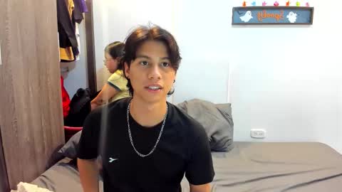 Lovers Clover X online show from 09.12.25