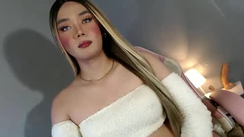 lovers moon22 online show from 01.22.25