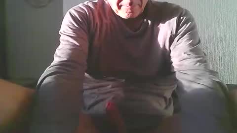 lovs2cum4u online show from 11.21.25