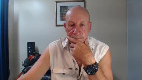 Snapshot of lovesblackazz chatting on 03.19.26 Lovesblackazz online show from 03.19.26