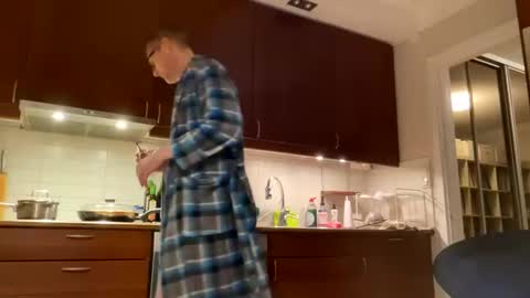 loveshine_ online show from 12.03.24