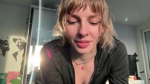 Snapshot of lovesstation chatting on 02.21.26 lovesstation online show from 02.21.26