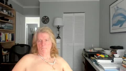 Snapshot of lovestylistwomen chatting on 01.21.25 Michael online show from 01.21.25