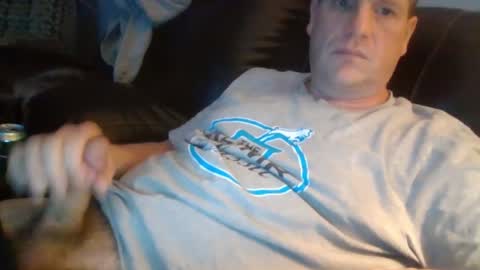 lovetocum37 online show from 02.26.25