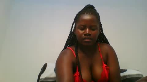 Snapshot of loviett chatting on 07.14.26 loviett online show from 07.14.26