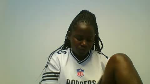 Snapshot of loviett chatting on 07.15.26 loviett online show from 07.15.26