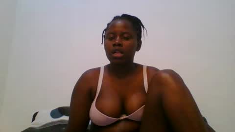 Snapshot of loviett chatting on 07.30.26 loviett online show from 07.30.26