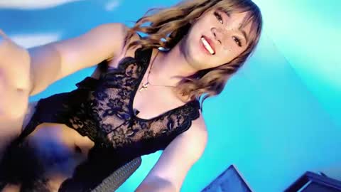 Lovingmonaru969 online show from 02.20.25