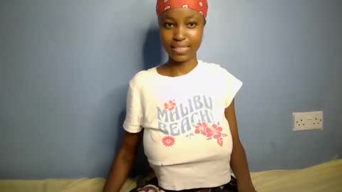 Snapshot of lovly_lastborn chatting on 02.26.26 lovly_lastborn online show from 02.26.26