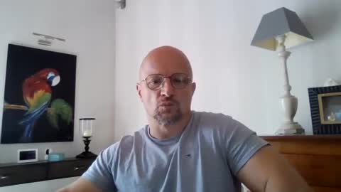 Snapshot of lrda49 chatting on 07.16.26 Espigle online show from 07.16.26
