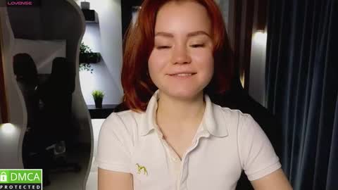 Snapshot of lu_muon chatting on 10.16.25 lu_muon online show from 10.16.25