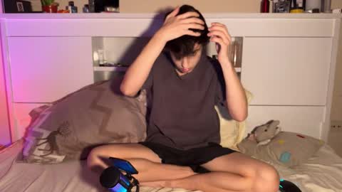 Snapshot of luan2006lovecarti chatting on 09.22.25 luan online show from 09.22.25