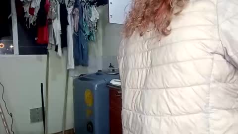 luana363 online show from 12.18.24