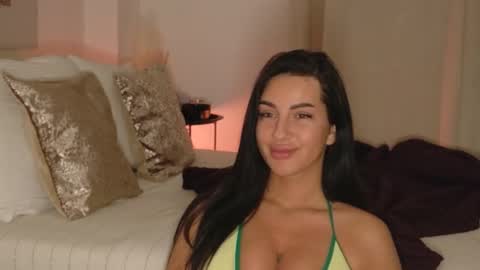 Snapshot of luanaxdess chatting on 03.27.26 Luana Dess online show from 03.27.26