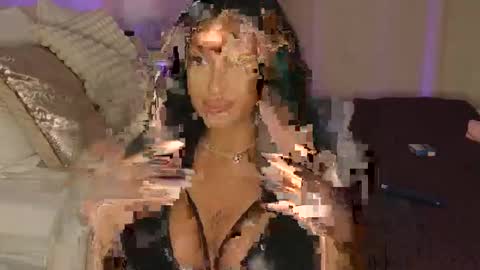 Snapshot of luanaxdess chatting on 05.08.26 Luana Dess online show from 05.08.26
