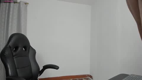 Snapshot of luandy_ chatting on 01.31.25 lUAN online show from 01.31.25