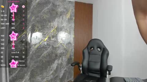 Snapshot of luandy_ chatting on 03.01.25 lUAN online show from 03.01.25