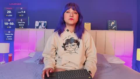 Snapshot of luaneter chatting on 11.17.25 Luan online show from 11.17.25