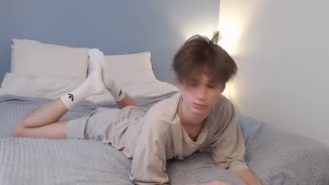 lucacharm online show from 03.04.25