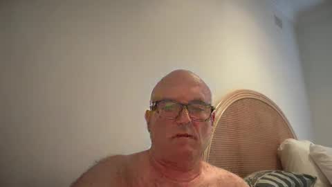 Snapshot of lucas10004 chatting on 12.31.24 lucas10004 online show from 12.31.24