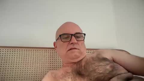 Snapshot of lucas10004 chatting on 10.17.25 lucas10004 online show from 10.17.25