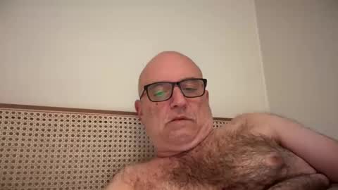 Snapshot of lucas10004 chatting on 10.19.25 lucas10004 online show from 10.19.25