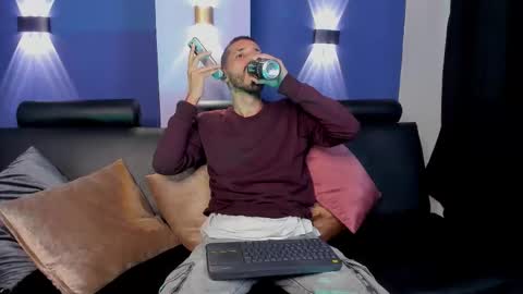 Snapshot of lucas4me chatting on 02.12.26 Lucas online show from 02.12.26