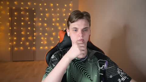 Lucas Gill online show from 01.13.25