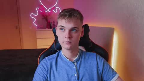 Lucas Gill online show from 09.10.25