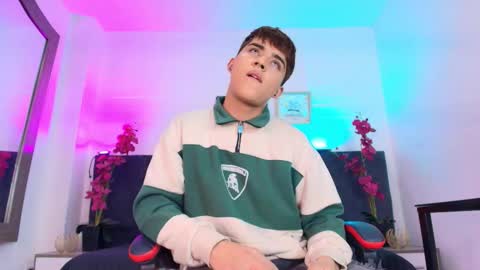 Lucas lovee online show from 03.04.26