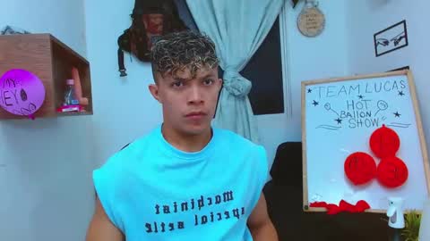 Lucas Luxx online show from 11.22.25