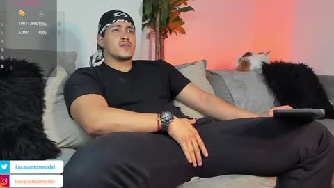 LUCA SANTOS online show from 02.08.25