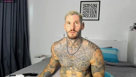 lucasexclusive online show from 11.26.25