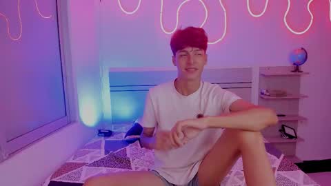 Snapshot of luccas_ferreira chatting on 11.25.25 Luccas Ferreira online show from 11.25.25