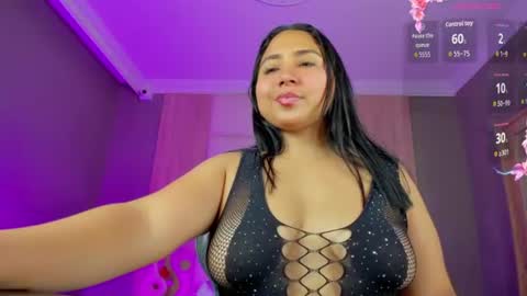 Snapshot of luccia_smith chatting on 07.10.26 L U C C I A online show from 07.10.26
