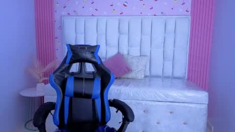 Lucero  online show from 04.12.26